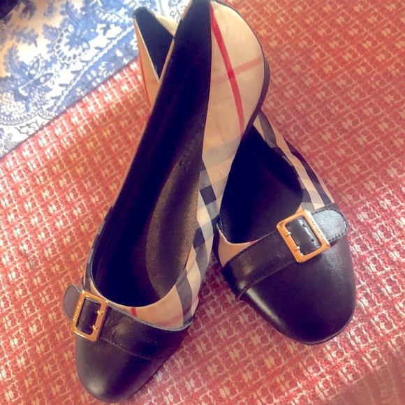 Burberry - Picture 2 of 8